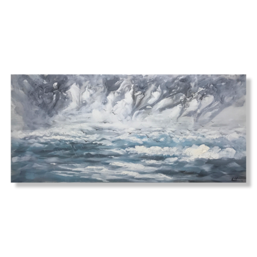Een schilderij met een oceaan