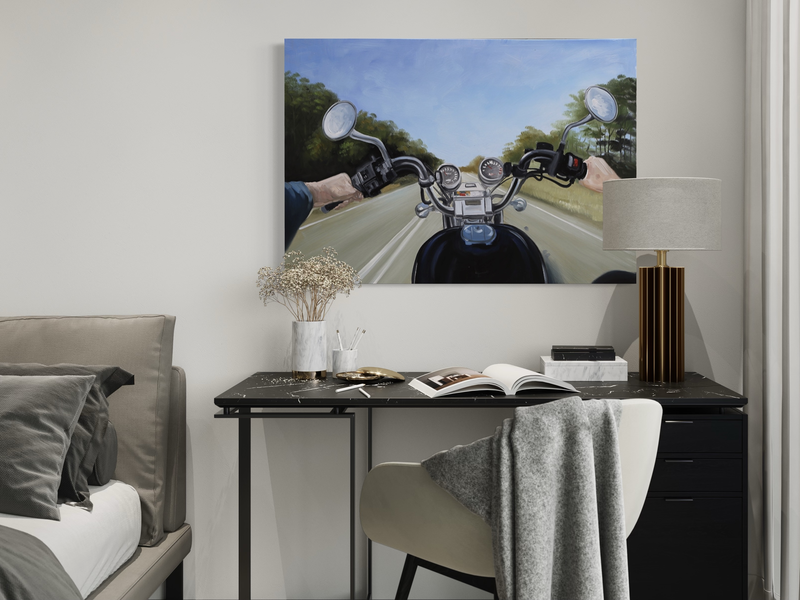 Een schilderij met een motorfiets.