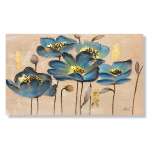 Een schilderij met blauwe bloemen